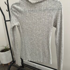 Gray Ribbed Long Sleeve Top